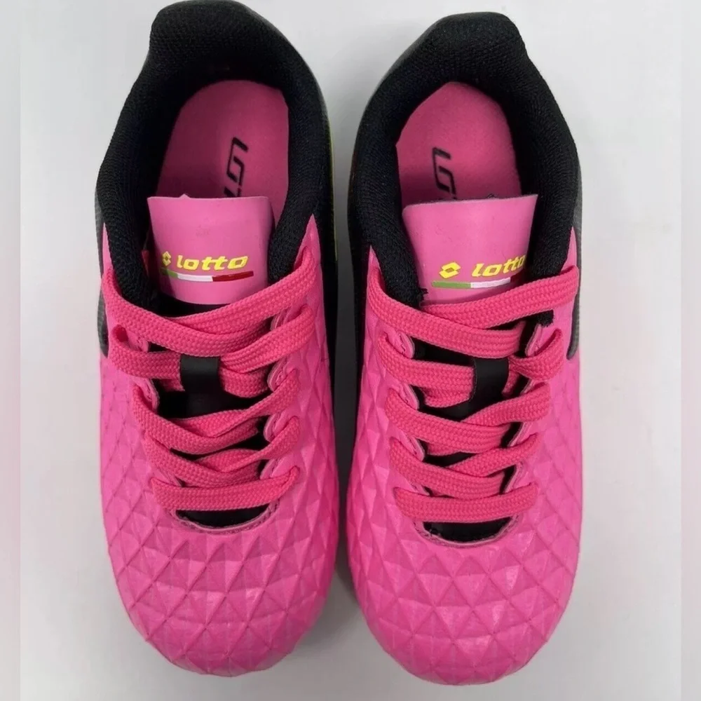 LOTTO Kids Pink and Black Soccer Shoes size 3